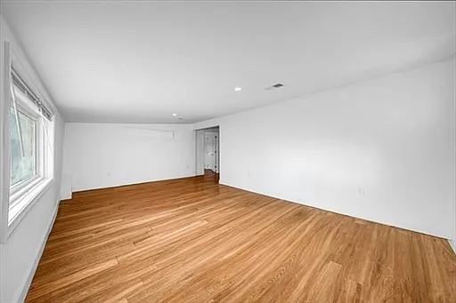 5 bed, $4,950 — Photo 4