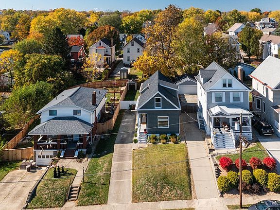 3rd image of 3917 Catherine Ave