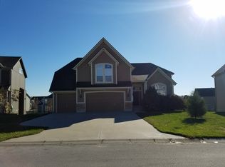 2403 SW Current Ln, Lees Summit, MO 64082