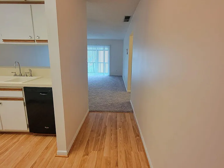 100 E Kentucky Ave #103-D — Photo 26