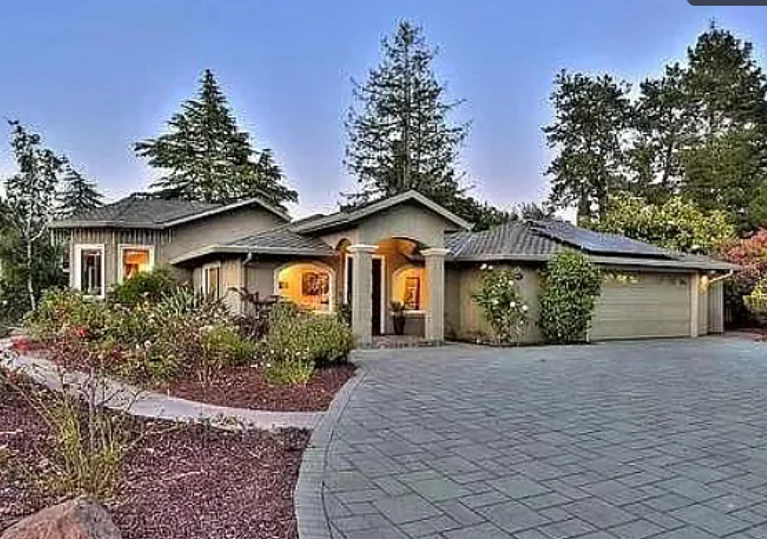 Beautifully remodeled 5 bedroom home in Saratoga — Photo 1