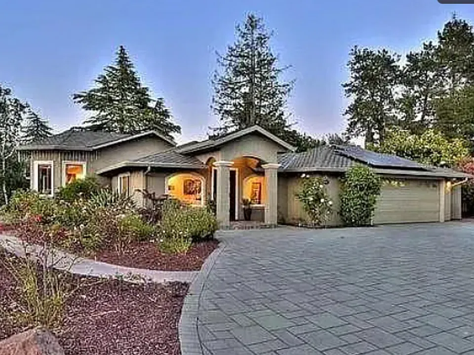 19387 Ranfre Ln