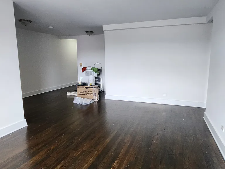 510 Riverdale Ave #7H — Photo 2