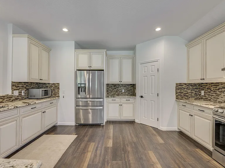 210 S Meadowlark St — Photo 14