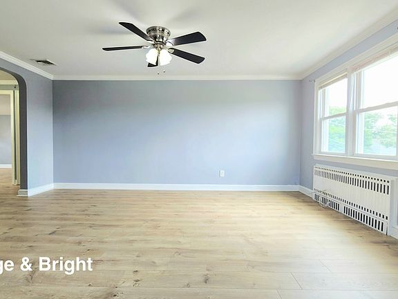 Large & Bright Living Space