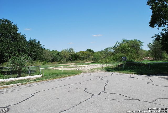 1st image of 5800 Stoney Creek Dr