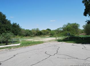 5800 Stoney Creek Dr, San Antonio, TX 78242