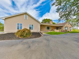 295 Crown View Ave, Stockertown, PA 18083