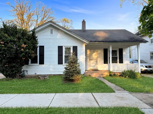 652 S Main St, Naperville, IL 60540
