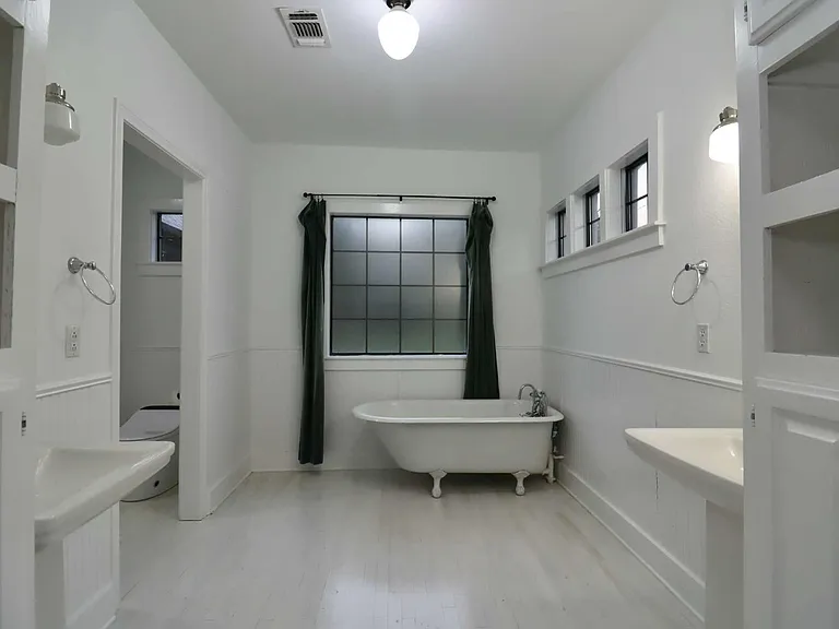3302 Olive St — Photo 11