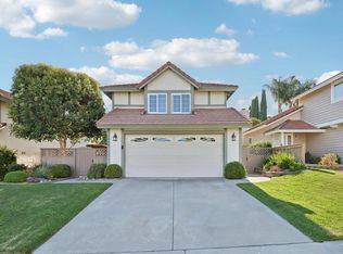 1909 Willow Ridge Dr, Vista, CA 92081