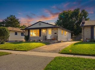27 Appalachian Cres, Kitchener, ON N2E 1A3