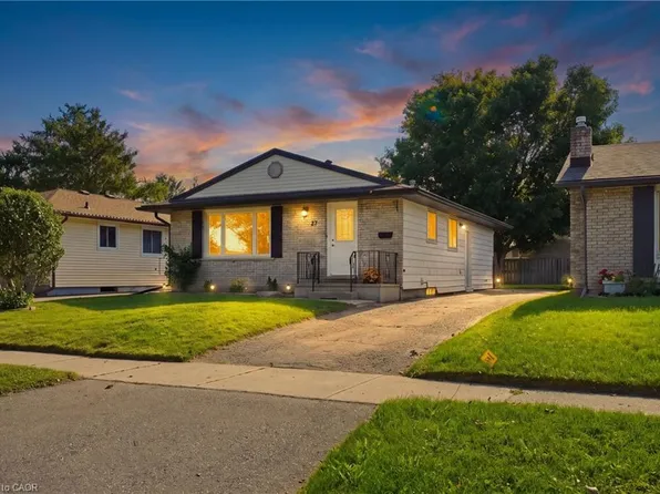 27 Appalachian Cres, Kitchener, ON N2E 1A3