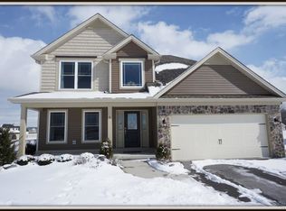 6 Crabapple Ln, Lancaster, NY 14086
