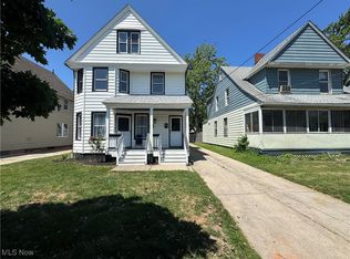 1586 Coutant Ave, Lakewood, OH 44107
