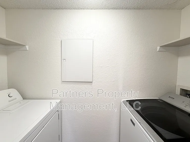 5003 Bonita Pl — Photo 6