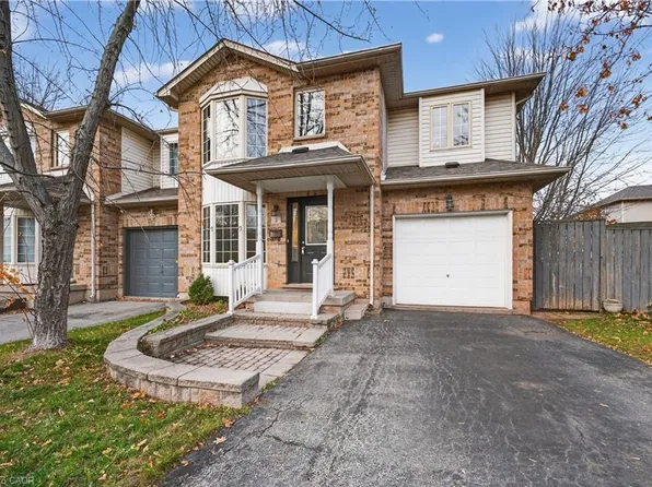 3 Kenyon Cres, Grimsby, ON L3M 5M5