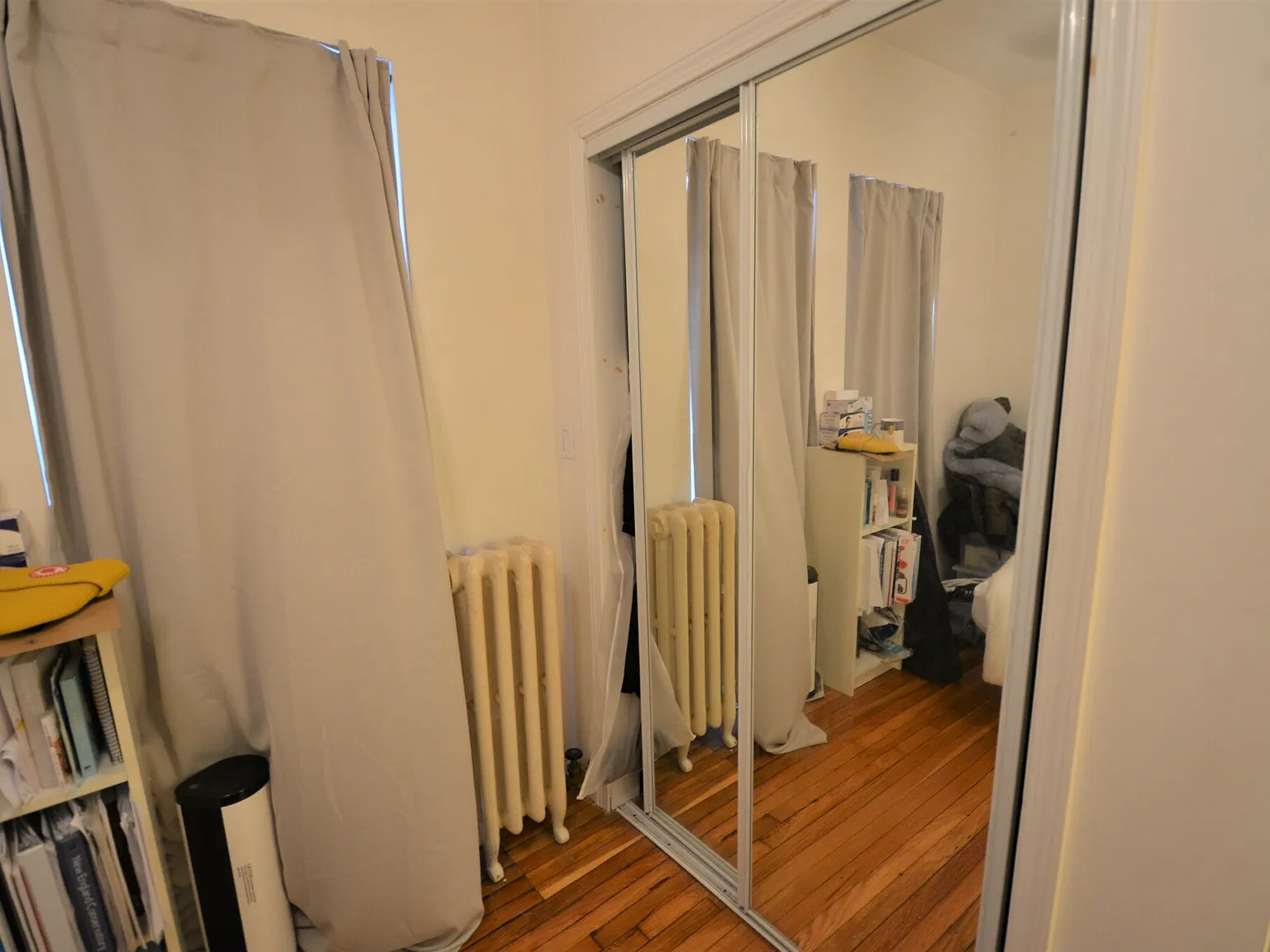 2 bed, 999 sqft, $4,000 — Photo 3