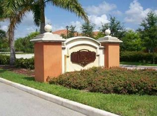 7400 Douglas St, Hollywood, FL 33024