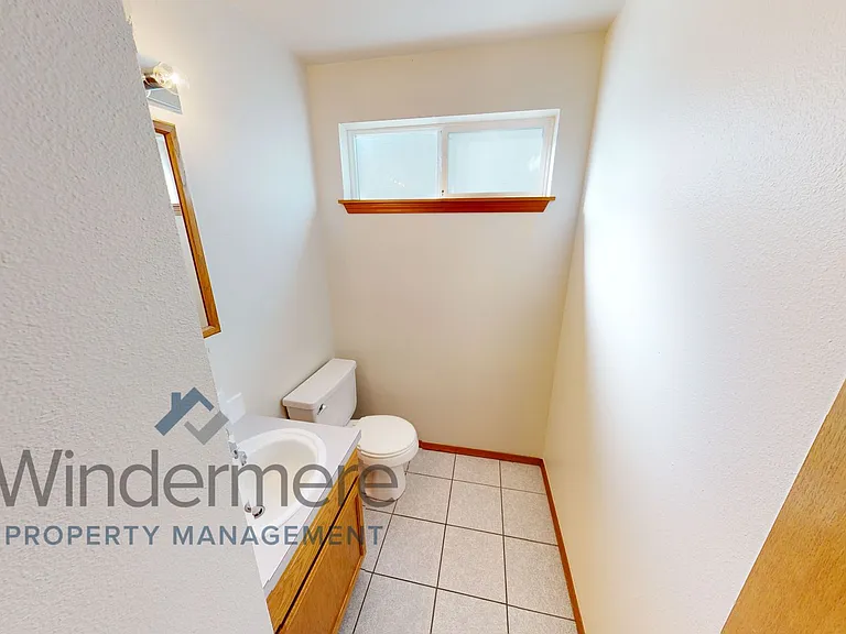 743 N Roosevelt St — Photo 12
