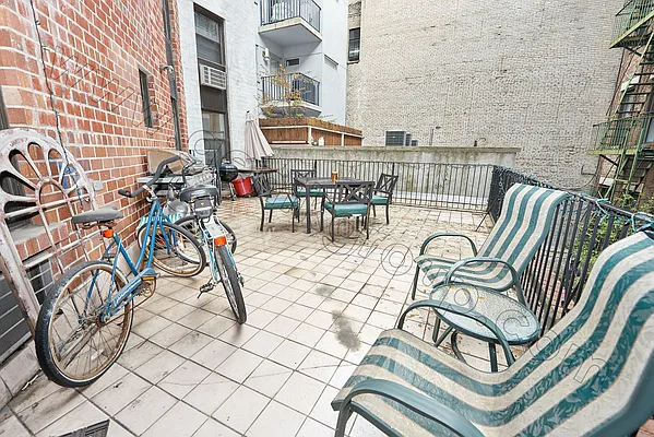 Rented by Genik Group Corp | media 7