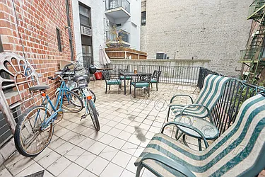 Rented by Genik Group Corp