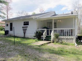 207 Red Wing Ln, Deer Lodge, TN 37726