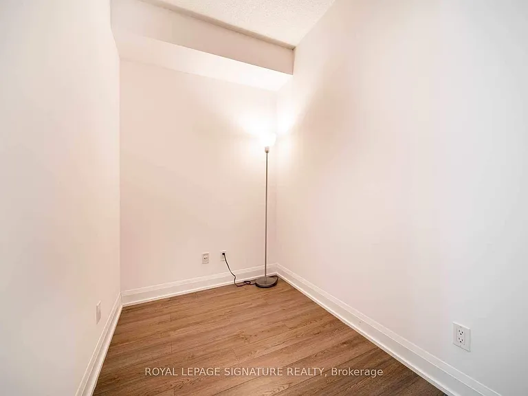 56 Annie Craig Dr #406 — Photo 13