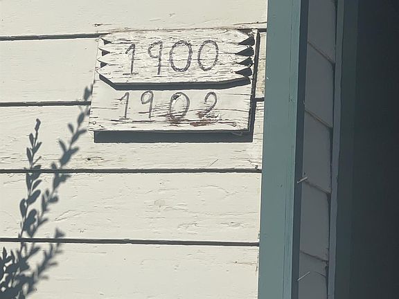 5th image of 1902-1900 N El Dorado St