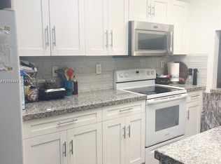 Racquet Club Village Apar, Weston, FL 33326