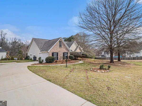 109 Melrose Creek Dr, Stockbridge, GA 30281