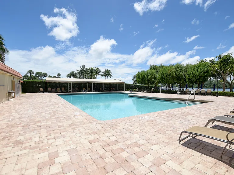 2121 N Ocean Blvd #1405E — Photo 40