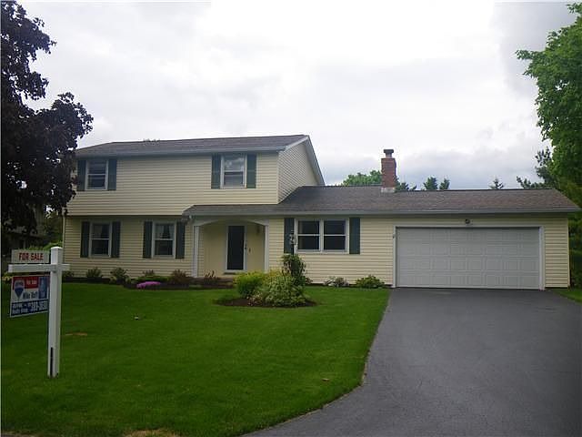 1st image of 12 Hickory Pond Dr