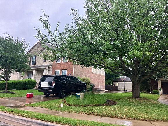 5th image of 1113 Augusta Bend Dr