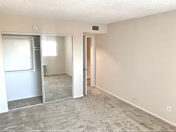 4th image of 220 E Live Oak St APT 29