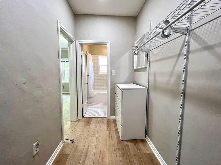 1426 N Edgemont St #12-1/2 — Photo 10