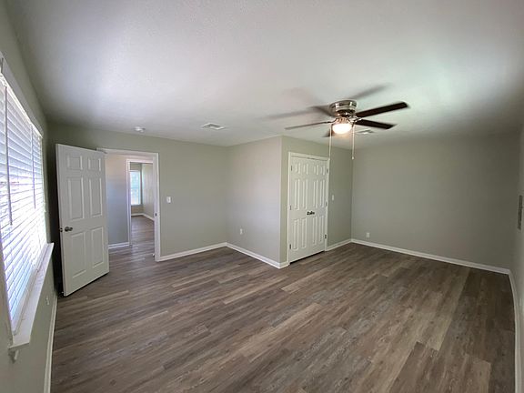 3rd image of 1028 S Wall St