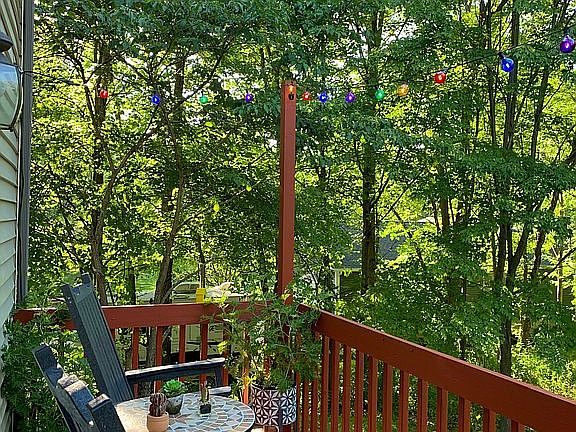 Back 2nd floor back deck