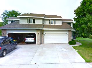 1805 Manchester Xing, Waunakee, WI 53597