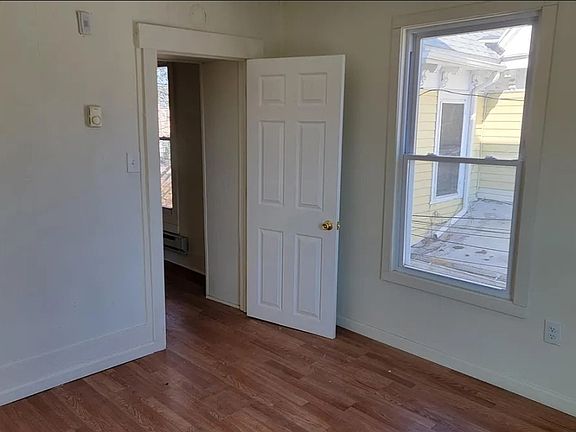 3rd image of 224 N 2nd St #4