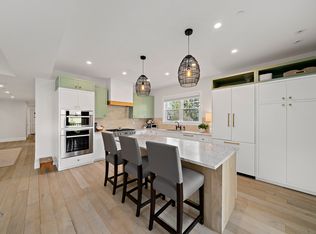 144 Linden St #2, Wellesley, MA 02482