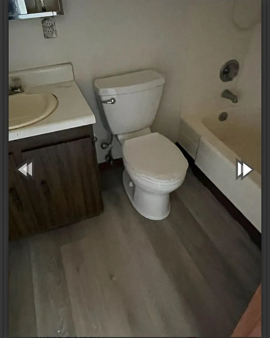 522 Sadie Street — Photo 3