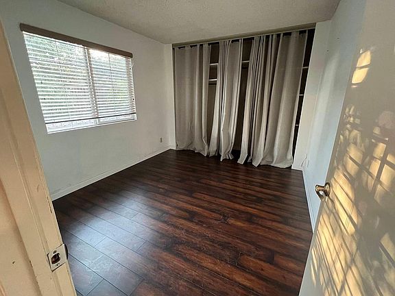 4th image of 4512 Donalbain Cir