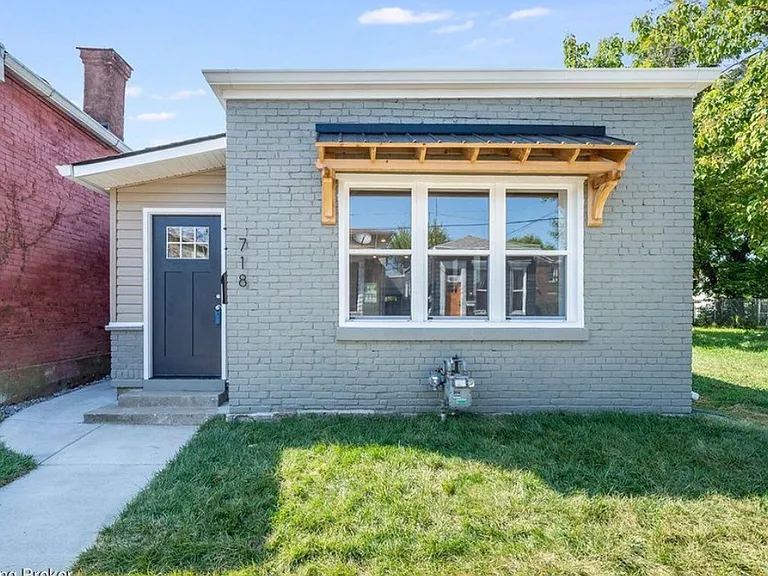 718 Henry Firpo St — Photo 1