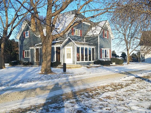 3rd image of 1970 Dogwood Ave