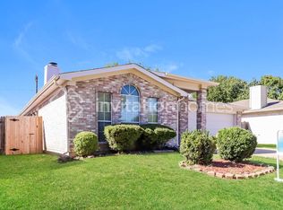 7328 Laurelhill Ct S, Fort Worth, TX 76133