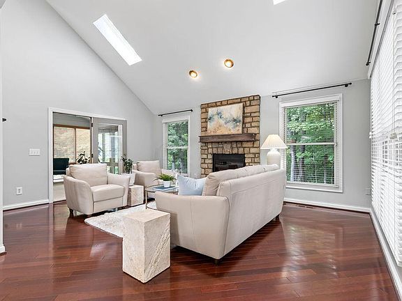 3rd image of 578 Westbury Woods Ct