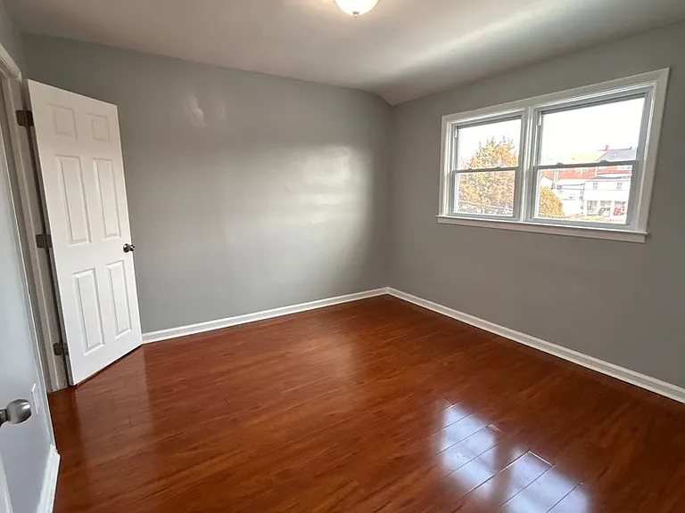 1409 Nicolay Way — Photo 5