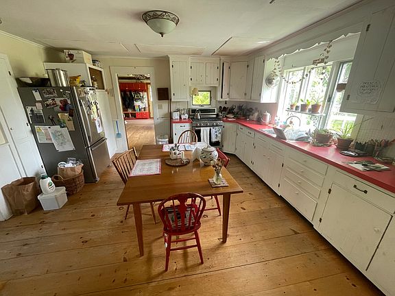 Kitchen facing front room.