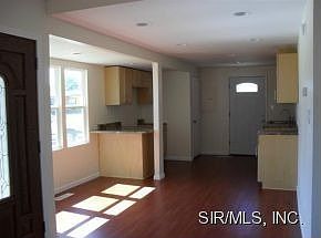 5th image of 2712 Dale Ave
